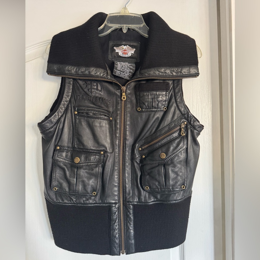 Harley-Davidson Women’s Black Leather Vest – Knit Collar – Zip Front – Size L